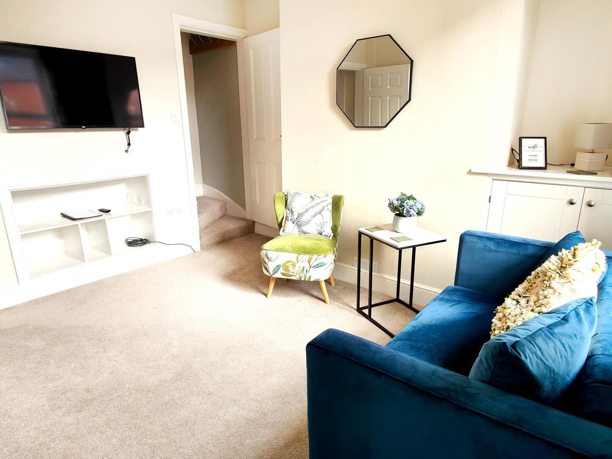 Douglas House, Near Hospital, Attractive And Comfy 2 Bedroom House With Enclosed Yard To Rear Carlisle  Buitenkant foto